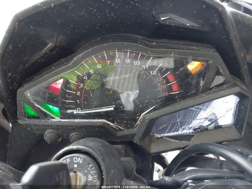 2015 Kawasaki Ex300 B VIN: JKAEX8B14FDA21535 Lot: 43777075