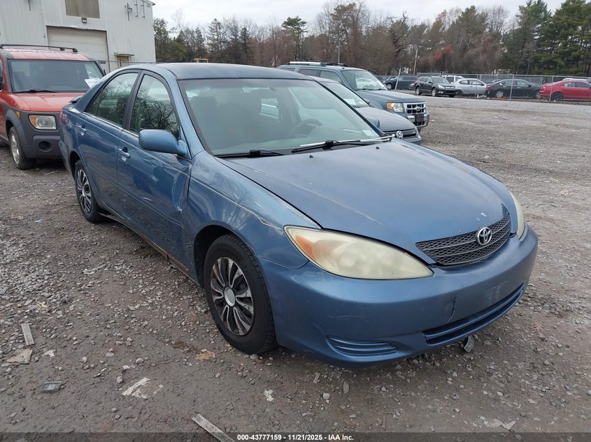2003 Toyota Camry Le VIN: 4T1BE32K73U742821 Lot: 43777159