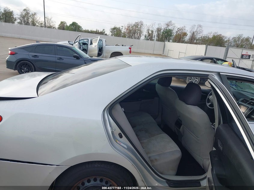 4T1BF1FK7CU043412 2012 TOYOTA CAMRY photo no. 8