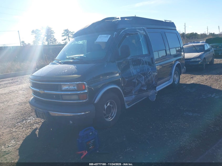 1GBFG15R0V1009905 1997 CHEVROLET VAN photo no. 2