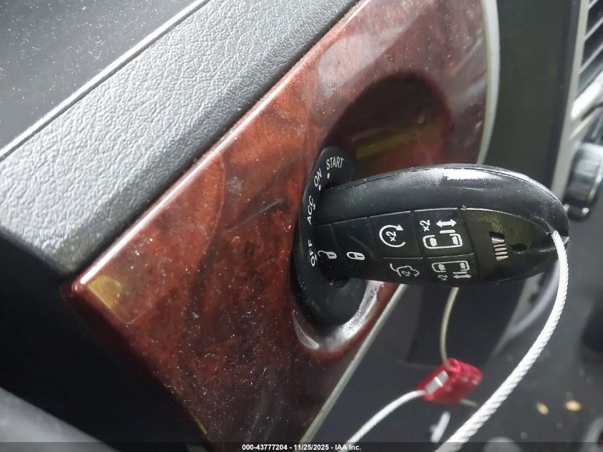 2010 Chrysler Town & Country Touring Plus VIN: 2A4RR8D12AR495186 Lot: 43777204