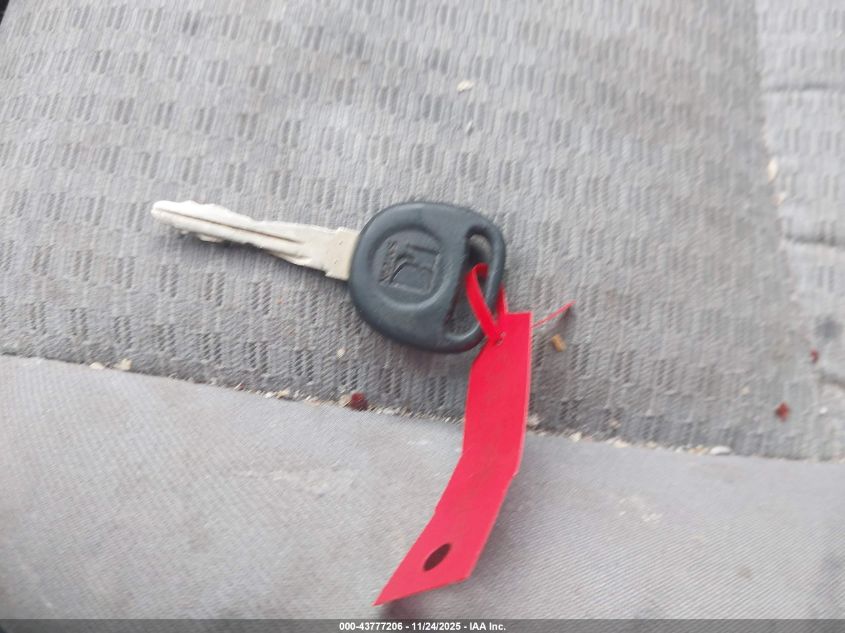 2005 Saturn Vue 4 Cyl VIN: 5GZCZ23D75S800138 Lot: 43777206