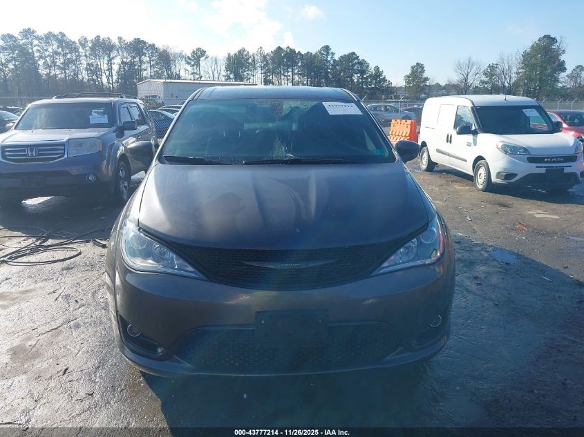 2019 Chrysler Pacifica Touring Plus VIN: 2C4RC1FGXKR667725 Lot: 43777214