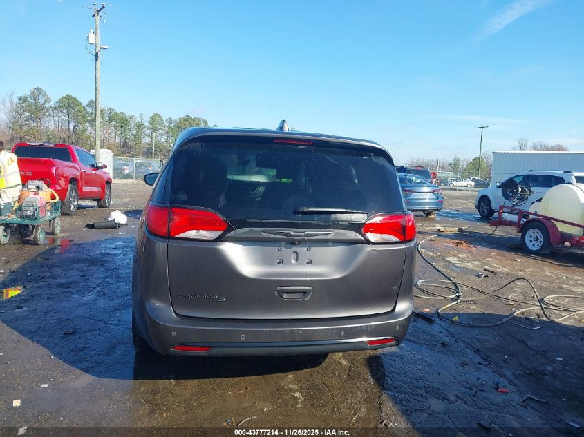 2019 Chrysler Pacifica Touring Plus VIN: 2C4RC1FGXKR667725 Lot: 43777214