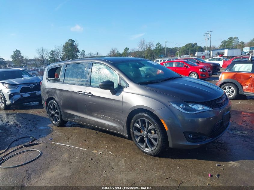 CHRYSLER PACIFICA TOURING PLUS