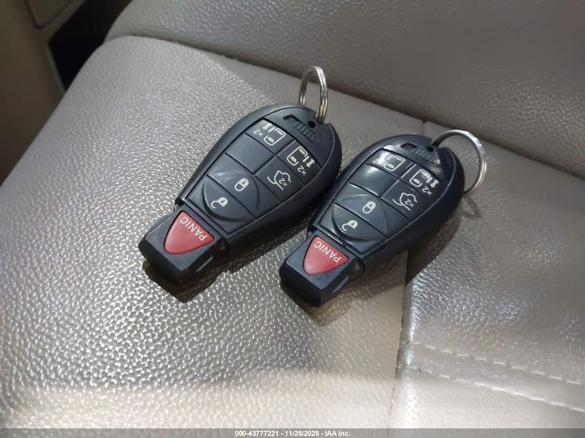 2015 Chrysler Town & Country Touring VIN: 2C4RC1BG3FR637235 Lot: 43777221