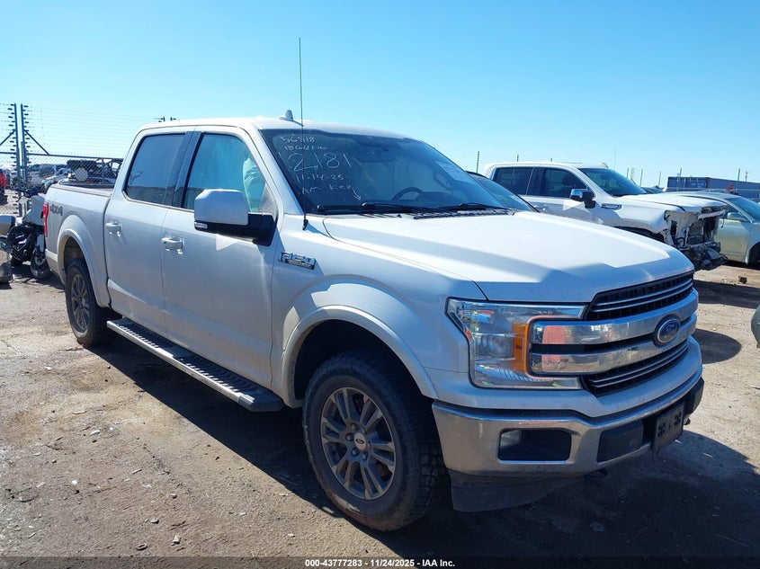 FORD F-150 LARIAT