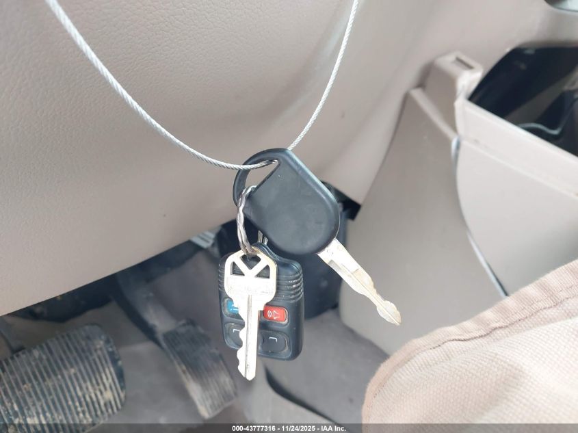 2003 Ford Expedition Xlt VIN: 1FMFU16L83LB50748 Lot: 43777316