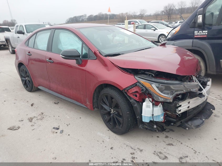 TOYOTA COROLLA SE NIGHTSHADE EDITION