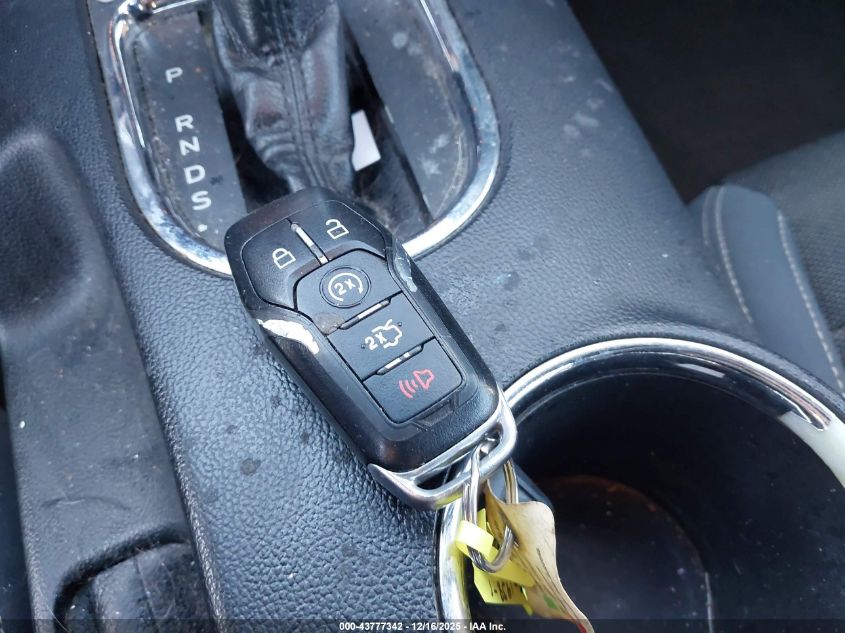 2016 Ford Mustang V6 VIN: 1FATP8EM8G5281938 Lot: 43777342