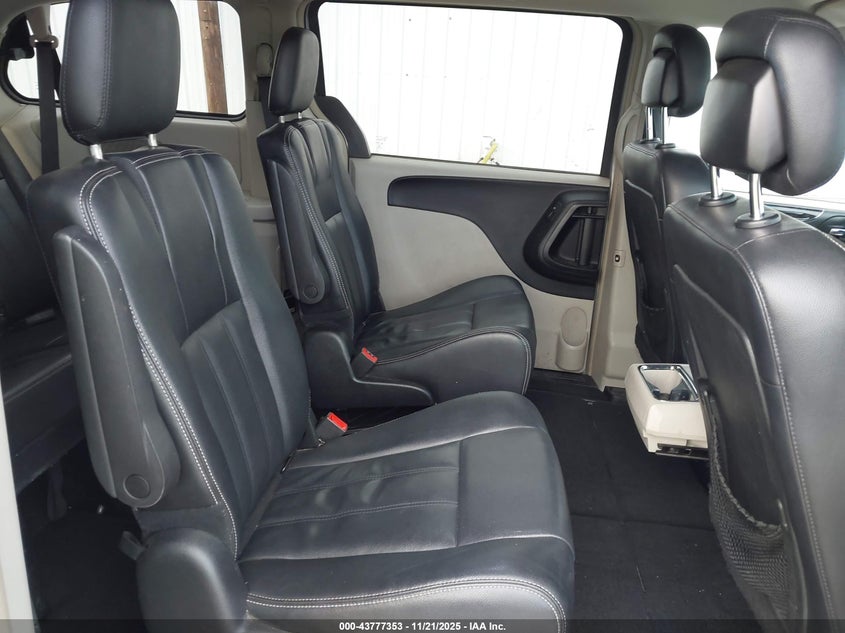 2015 Chrysler Town & Country Touring VIN: 2C4RC1BG3FR644248 Lot: 43777353