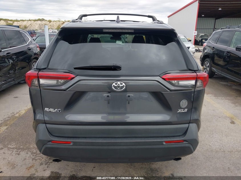2019 Toyota Rav4 Xle Premium VIN: 2T3C1RFV2KC004990 Lot: 43777385