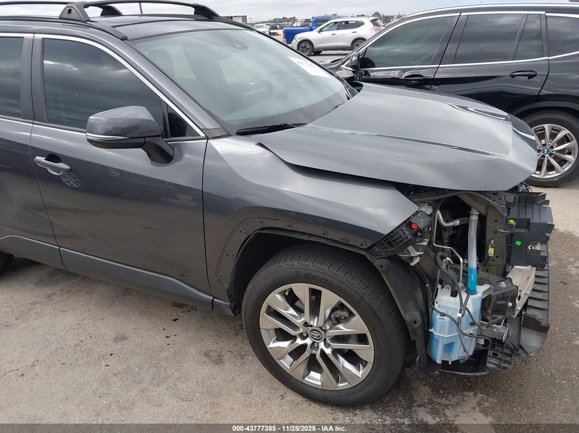 2019 Toyota Rav4 Xle Premium VIN: 2T3C1RFV2KC004990 Lot: 43777385