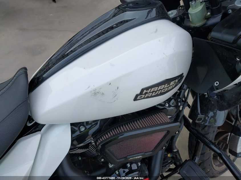 2024 Harley-Davidson Fltrx VIN: 1HD1KH713RB658438 Lot: 43777455