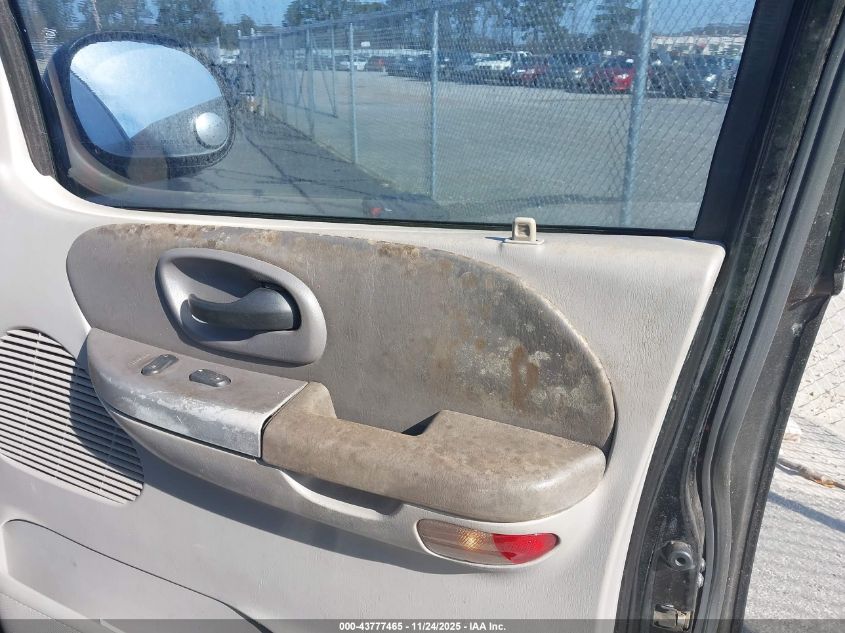 2001 Ford F-150 Harley-Davidson Edition/King Ranch Edition/Lariat/Xlt VIN: 1FTRW07W81KF45918 Lot: 43777465