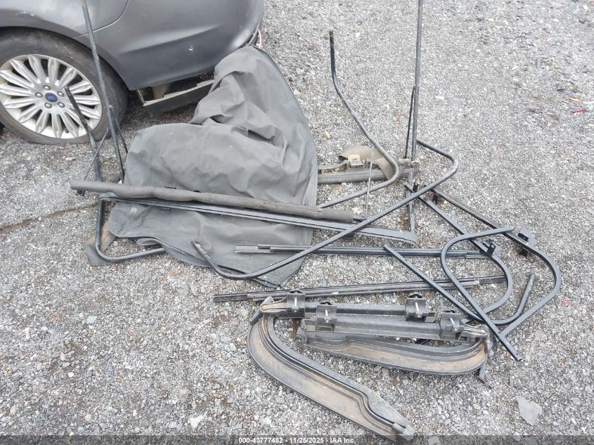 2000 Jeep Wrangler Sport VIN: 1J4FA49S0YP789850 Lot: 43777482