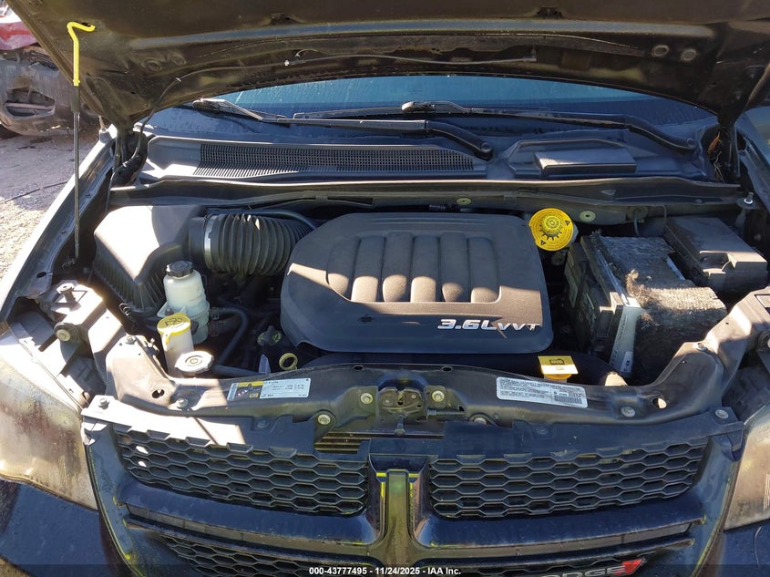 2014 Dodge Grand Caravan R/T VIN: 2C4RDGEG3ER224015 Lot: 43777495