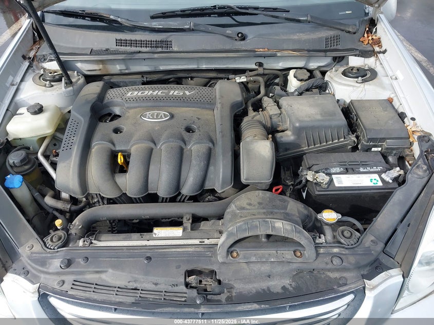 2008 Kia Optima Lx VIN: KNAGE123985211769 Lot: 43777511