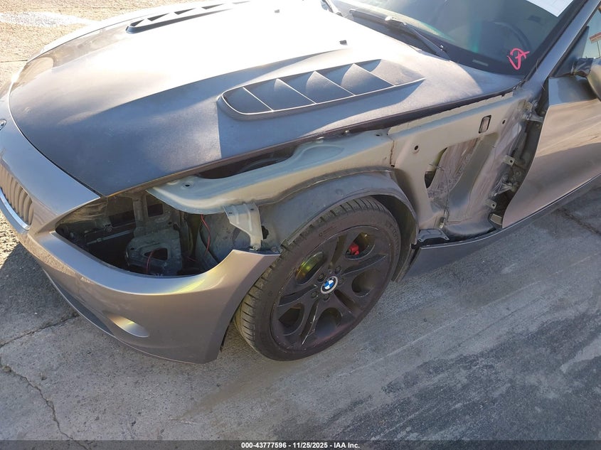 2004 BMW Z4 3.0I VIN: 4USBT53594LU07995 Lot: 43777596