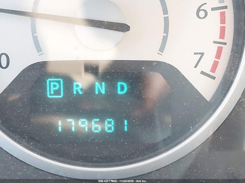 2009 Chrysler Town & Country Lx VIN: 2A8HR44E89R609015 Lot: 43777605