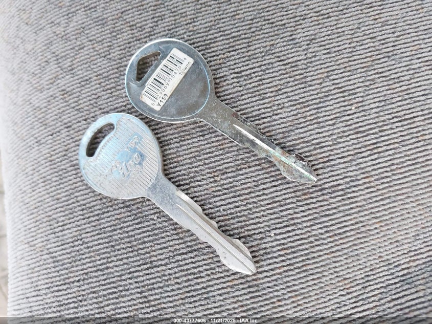 2002 Dodge Grand Caravan Sport VIN: 1B4GP44352B705113 Lot: 43777606