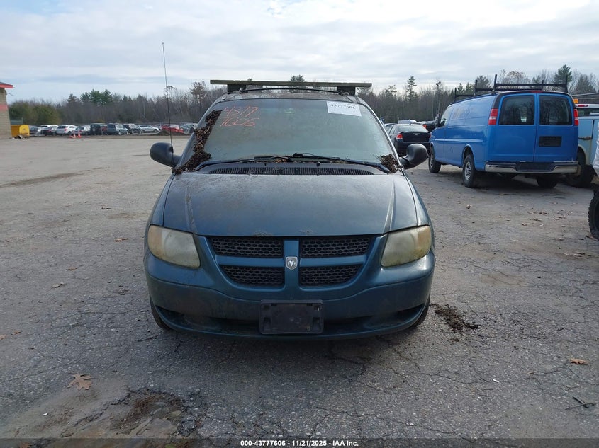2002 Dodge Grand Caravan Sport VIN: 1B4GP44352B705113 Lot: 43777606