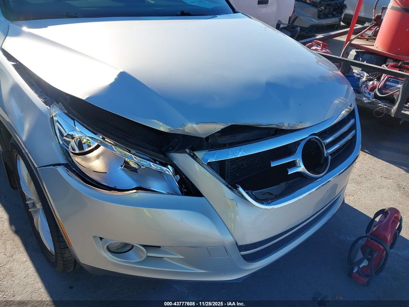 2011 Volkswagen Tiguan Se VIN: WVGAV7AX1BW521721 Lot: 43777608