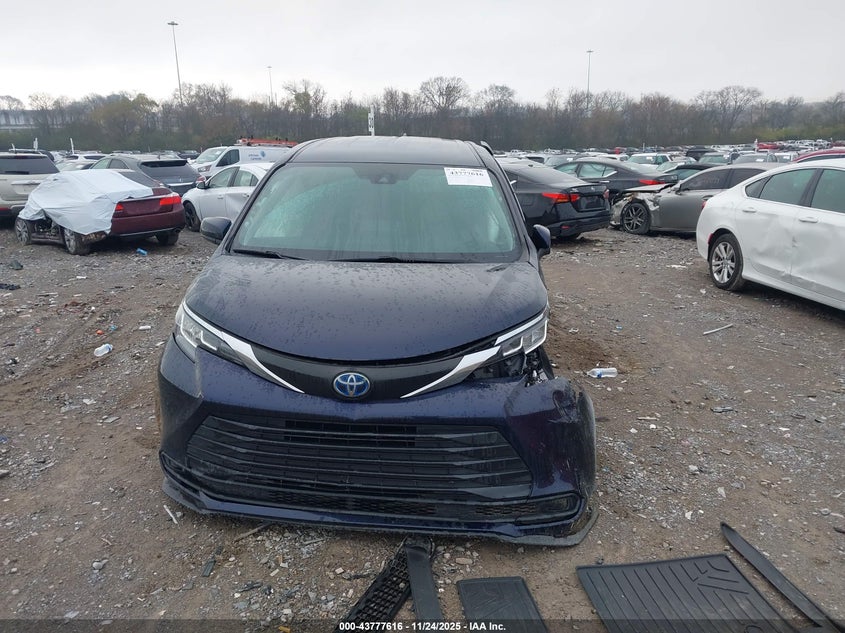 2022 Toyota Sienna Le VIN: 5TDKRKEC0NS077405 Lot: 43777616