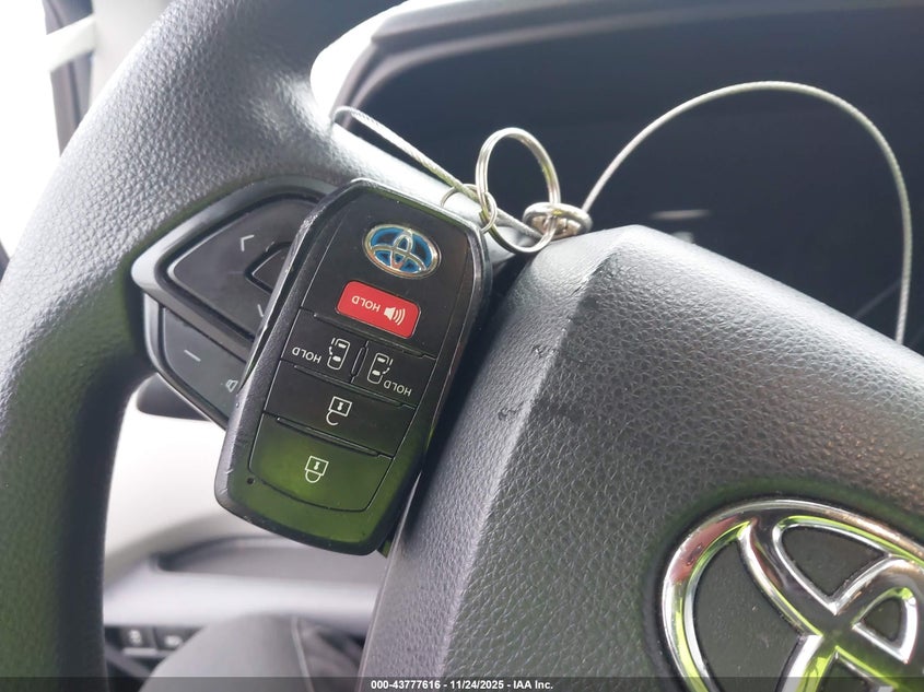 2022 Toyota Sienna Le VIN: 5TDKRKEC0NS077405 Lot: 43777616