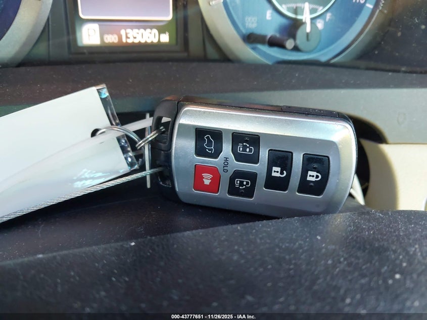 2015 Toyota Sienna Xle 8 Passenger VIN: 5TDYK3DC3FS688956 Lot: 43777651