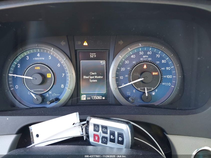 2015 Toyota Sienna Xle 8 Passenger VIN: 5TDYK3DC3FS688956 Lot: 43777651