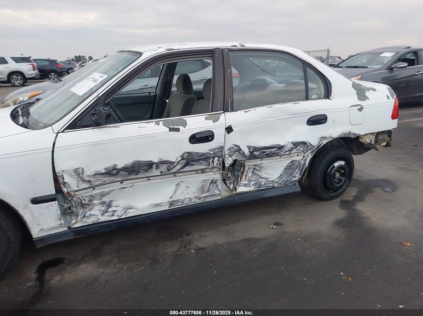 1999 Honda Civic Lx VIN: 2HGEJ6679XH560794 Lot: 43777686