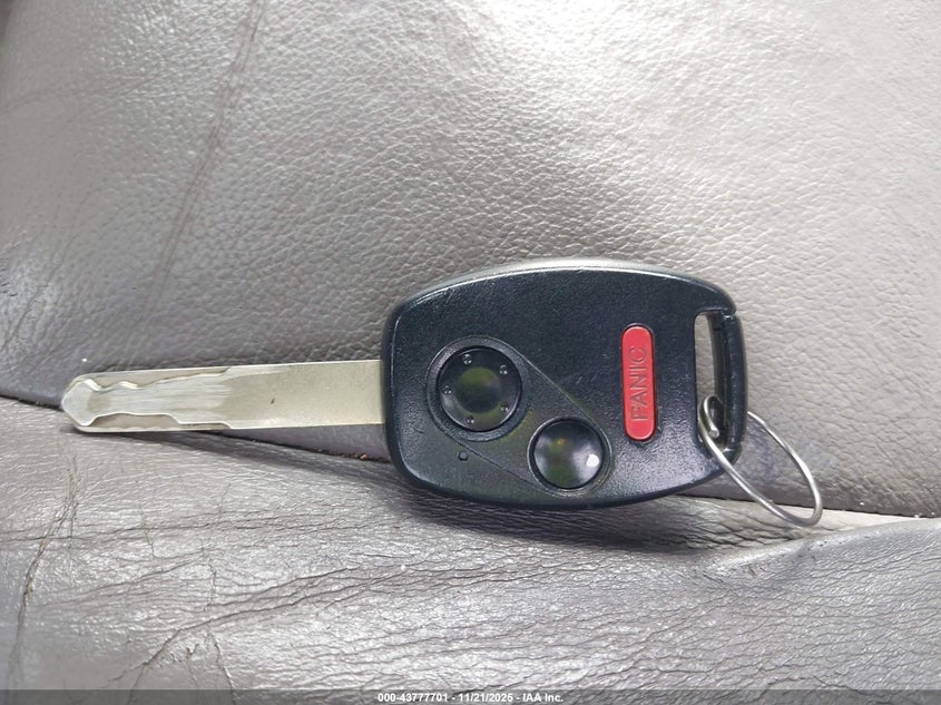 2007 Honda Cr-V Ex-L VIN: JHLRE38777C042379 Lot: 43777701