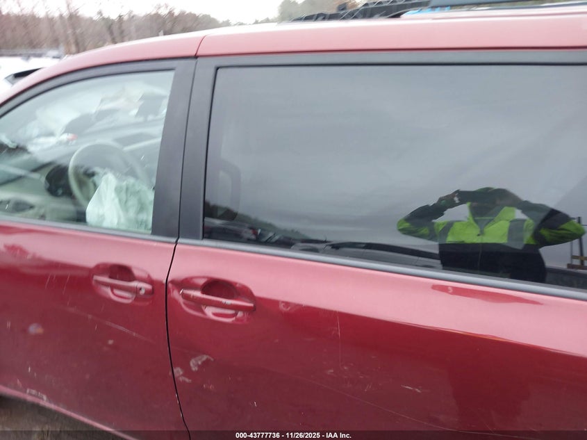 2011 Toyota Sienna Le V6 VIN: 5TDKK3DC8BS149832 Lot: 43777736