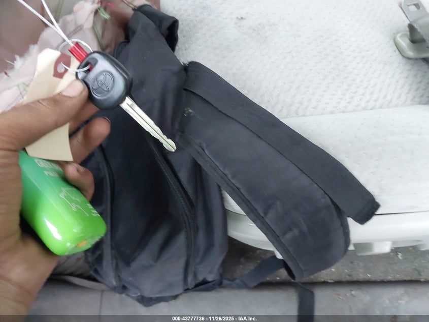 2011 Toyota Sienna Le V6 VIN: 5TDKK3DC8BS149832 Lot: 43777736