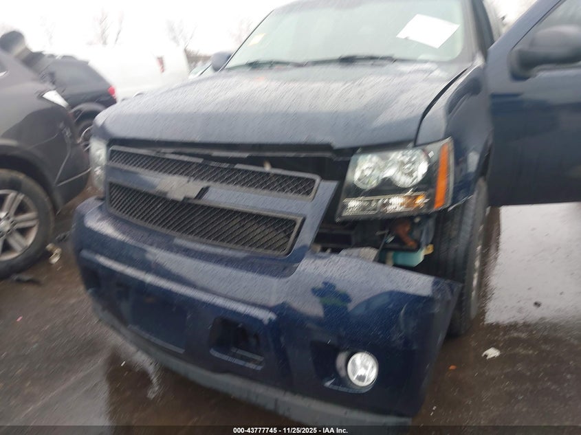 2007 Chevrolet Suburban 1500 Lt VIN: 3GNFK16397G318059 Lot: 43777745