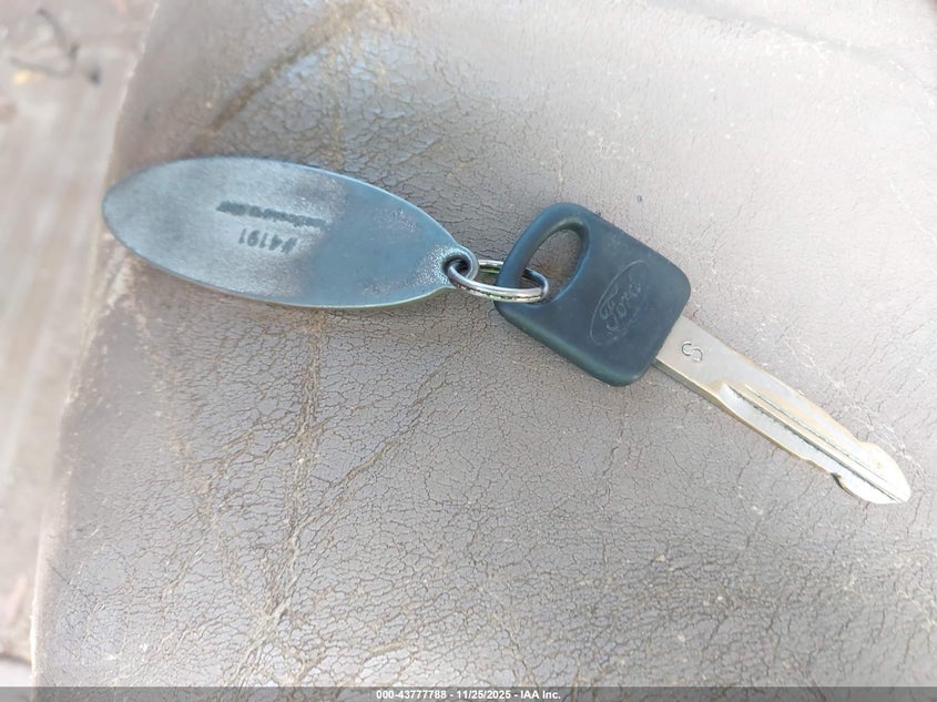 1998 Ford F-150 Lariat/Standard/Xl/Xlt VIN: 1FTRX18L9WNB63104 Lot: 43777788