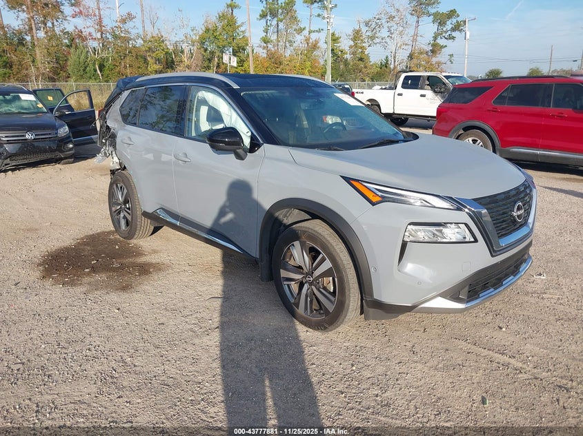 NISSAN ROGUE PLATINUM FWD