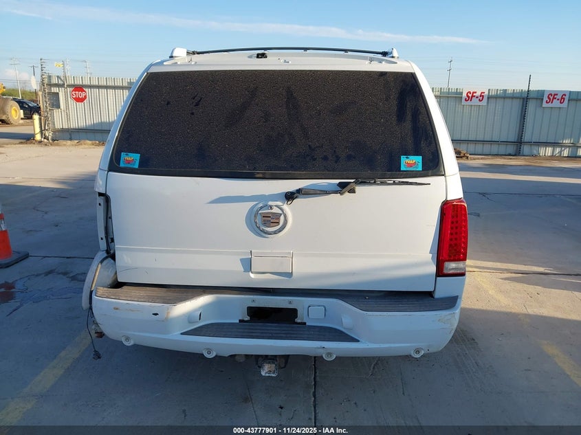 2002 Cadillac Escalade Standard VIN: 1GYEC63T62R130413 Lot: 43777901