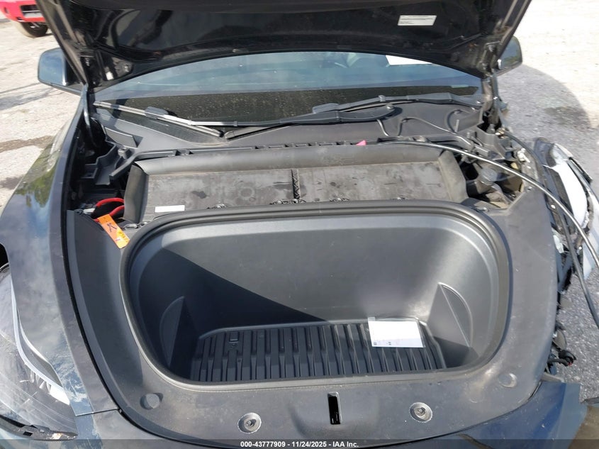 2023 Tesla Model Y Awd/Long Range Dual Motor All-Wheel Drive VIN: 7SAYGDEE5PF881514 Lot: 43777909