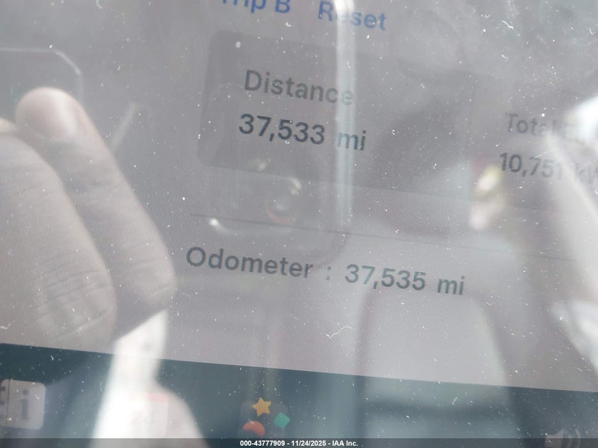 2023 Tesla Model Y Awd/Long Range Dual Motor All-Wheel Drive VIN: 7SAYGDEE5PF881514 Lot: 43777909