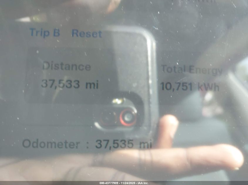 2023 Tesla Model Y Awd/Long Range Dual Motor All-Wheel Drive VIN: 7SAYGDEE5PF881514 Lot: 43777909