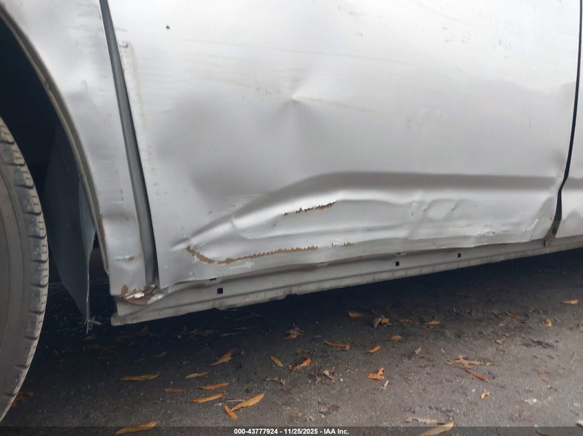 2011 Honda Odyssey Ex-L VIN: 5FNRL5H68BB021655 Lot: 43777924