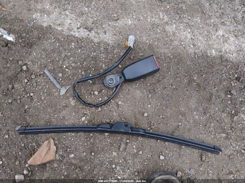 1998 Honda Civic Lx VIN: 1HGEJ6670WL017805 Lot: 43777926