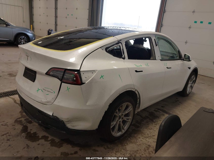 2023 Tesla Model Y Awd/Long Range Dual Motor All-Wheel Drive VIN: 7SAYGDEE2PA041509 Lot: 43777949