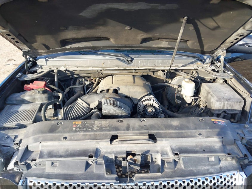 2013 GMC Yukon Denali VIN: 1GKS2EEF4DR368751 Lot: 43777988