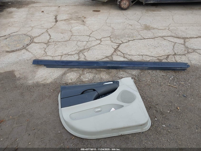 2011 Dodge Grand Caravan Crew VIN: 2D4RN5DG5BR750440 Lot: 43778015