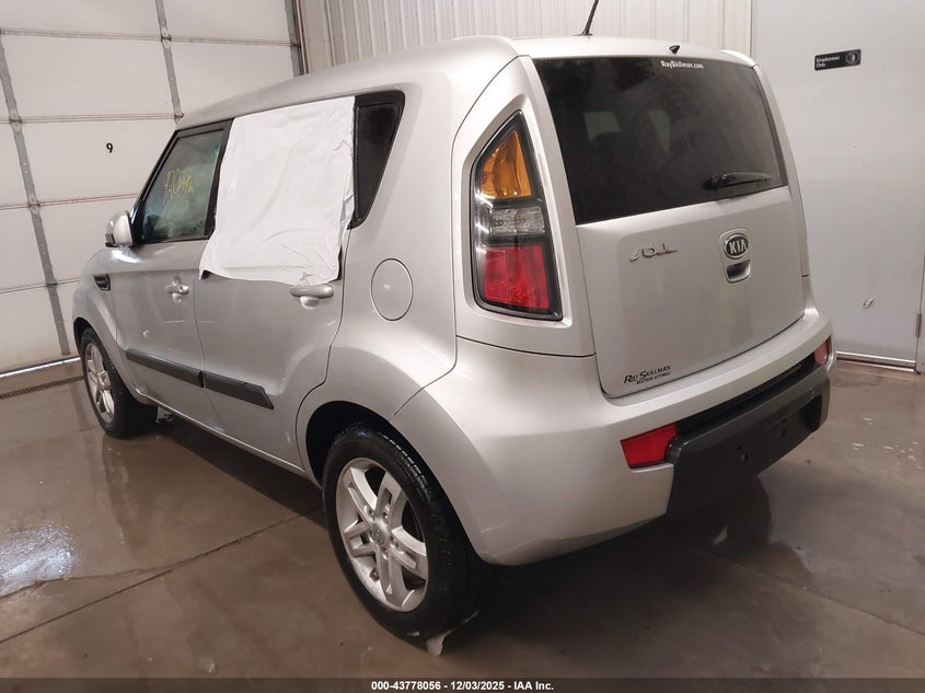 2011 Kia Soul +