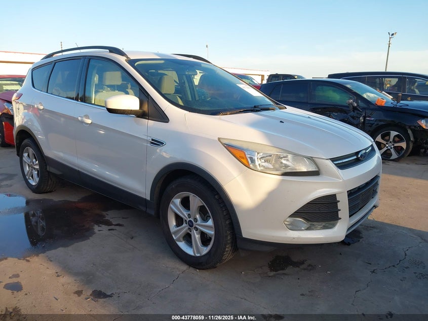 FORD ESCAPE SE