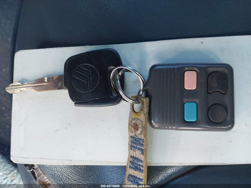 1998 Mercury Grand Marquis VIN: 2MEFM75W6WX698448 Lot: 43778069